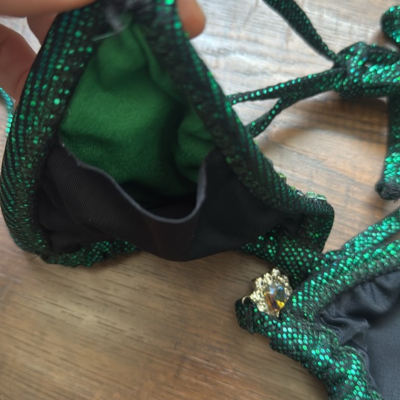 Worn once bikini green competition suit - Picture 12 of 12